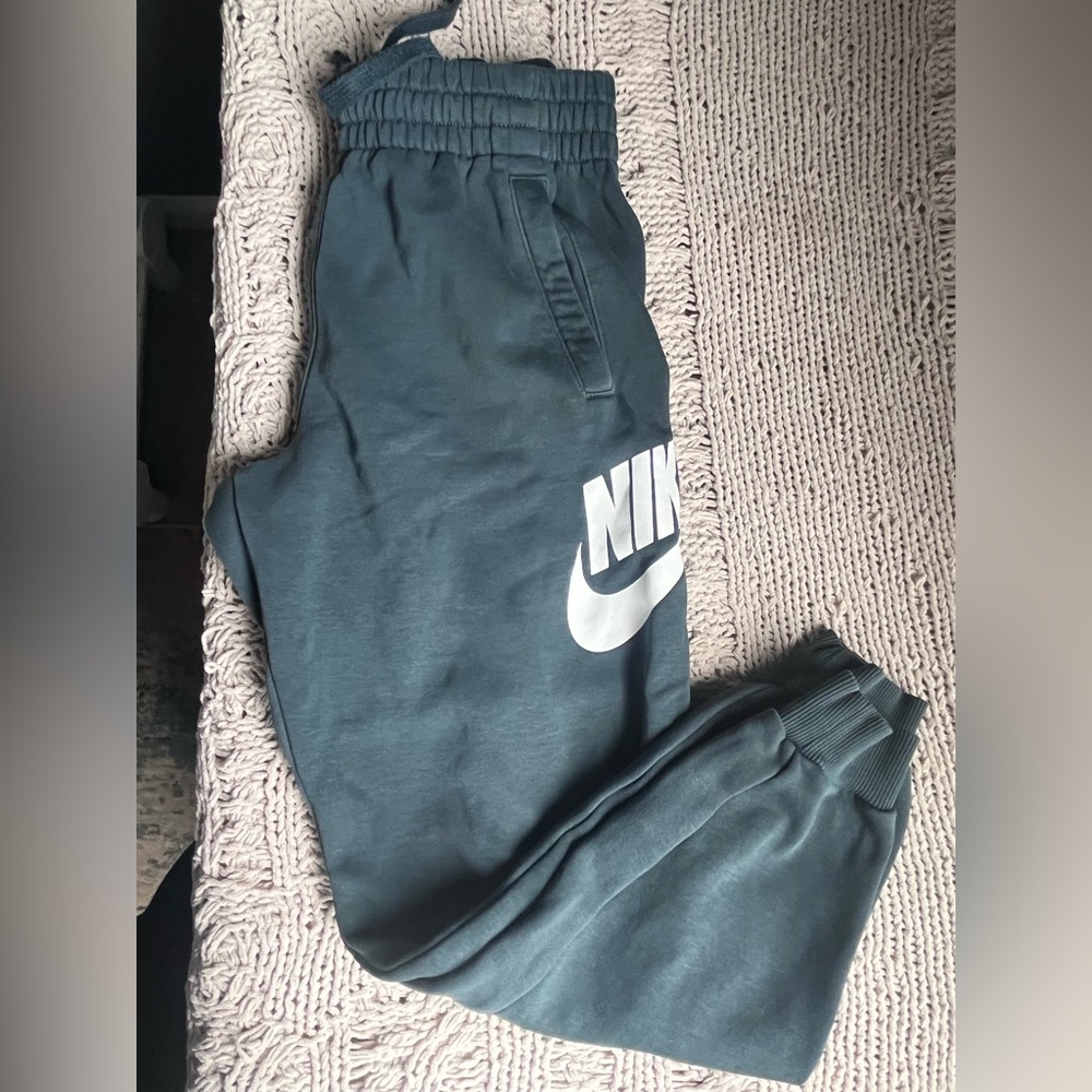 Nike Kids'  Green Logo Jogger Pants medium